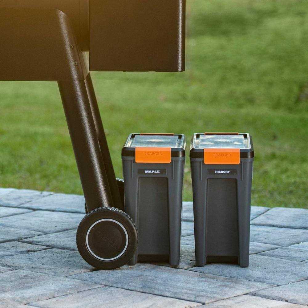 Pellet Bin & Lid R900