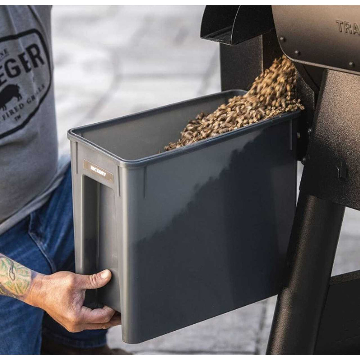 Pellet Bin & Lid R900
