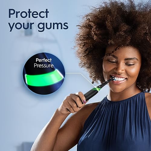 White Rechargeable Electric Toothbrush with 2 Brush Heads and Travel Case H65048