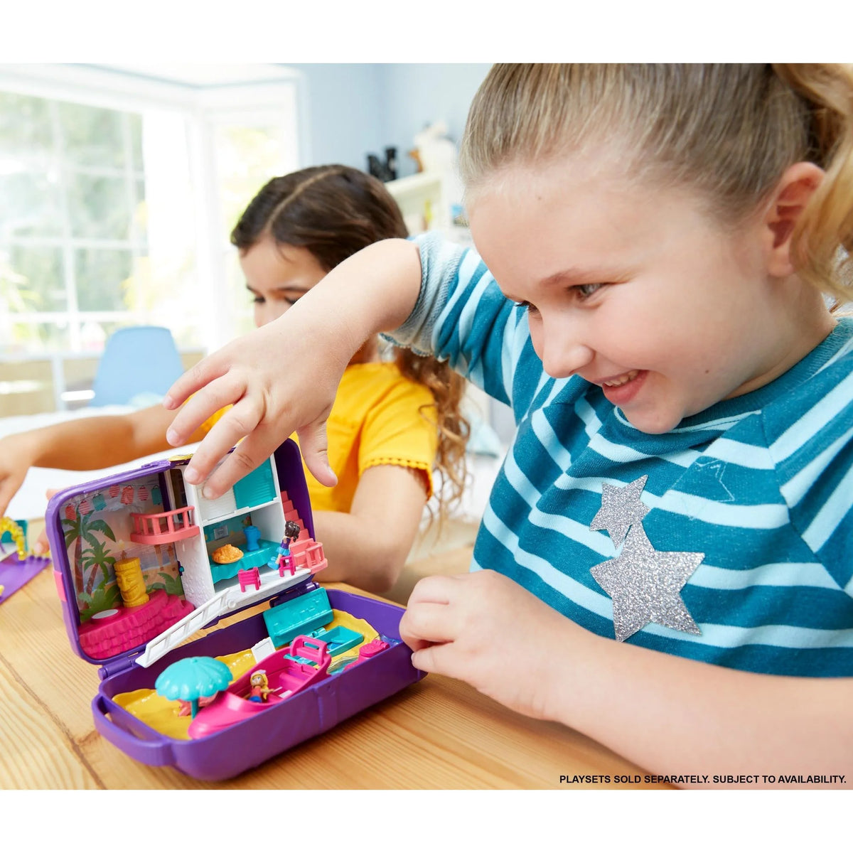 Compact Backpack with 2 Dolls Q509486